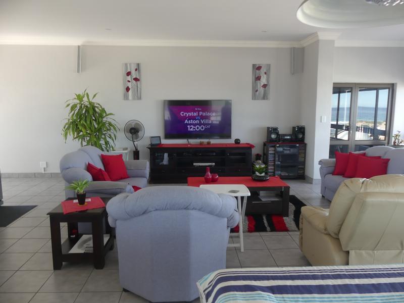 4 Bedroom Property for Sale in Golden Mile Western Cape